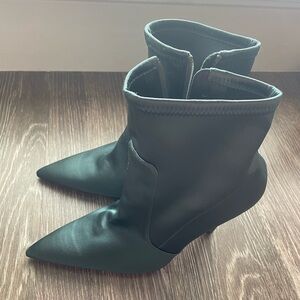 Good American green satin boots